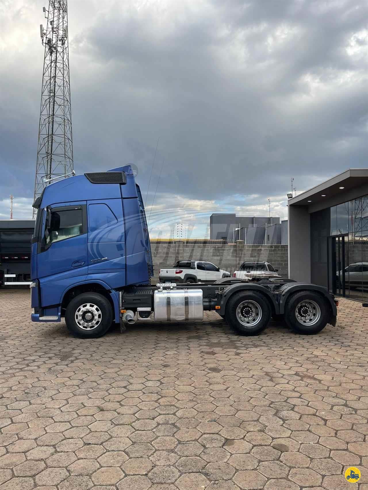 Marca/Modelo: Volvo FH 500 Ano/Modelo: 20/20 Tração: 6x4 molas Quilometragem:560k  Cor: Azul