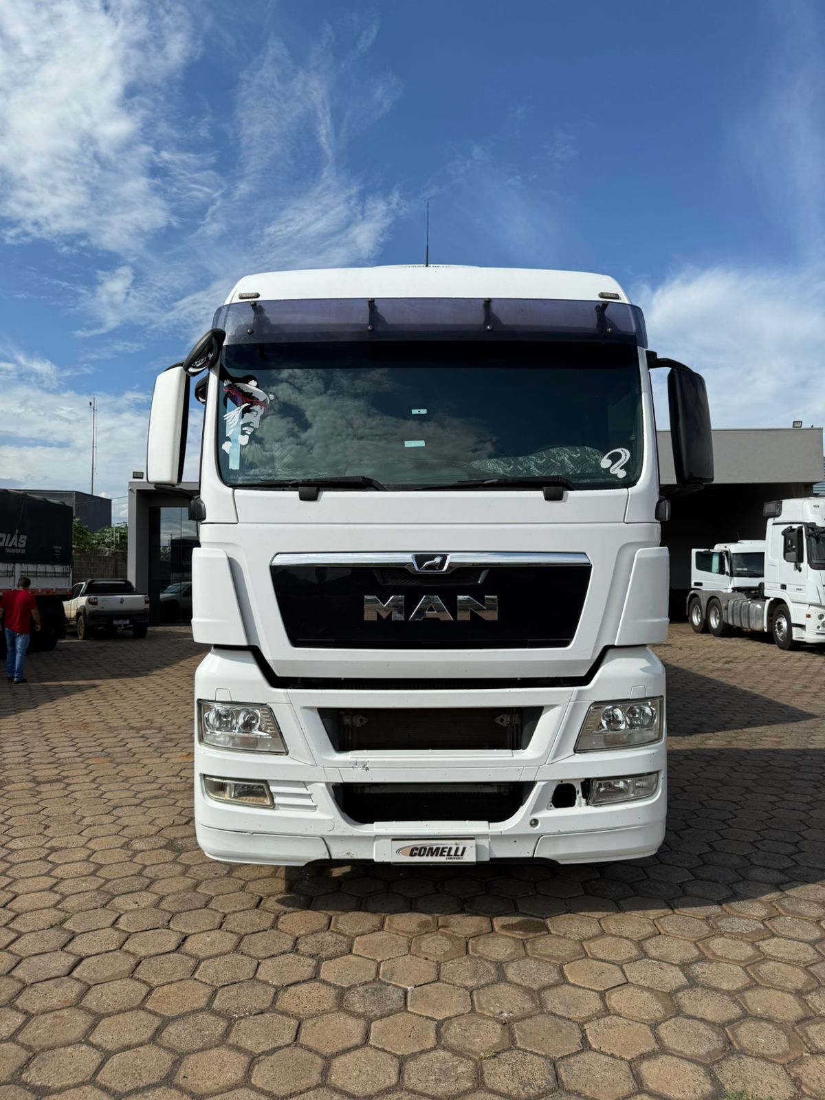 Conj. MAN TGX 28.440 6X2 + Carreta FACCHINI LS 4º eixo Quilometragem: 393 Cor: Branco