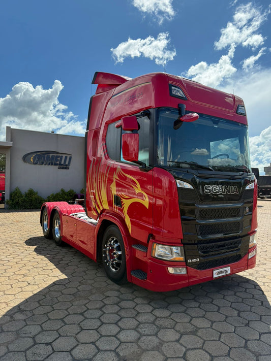 Marca/Modelo: Scania/540 Ano/Modelo: 21/22 Tração: 6x4 molas Quilometragem: 574k Cor: Vermelha