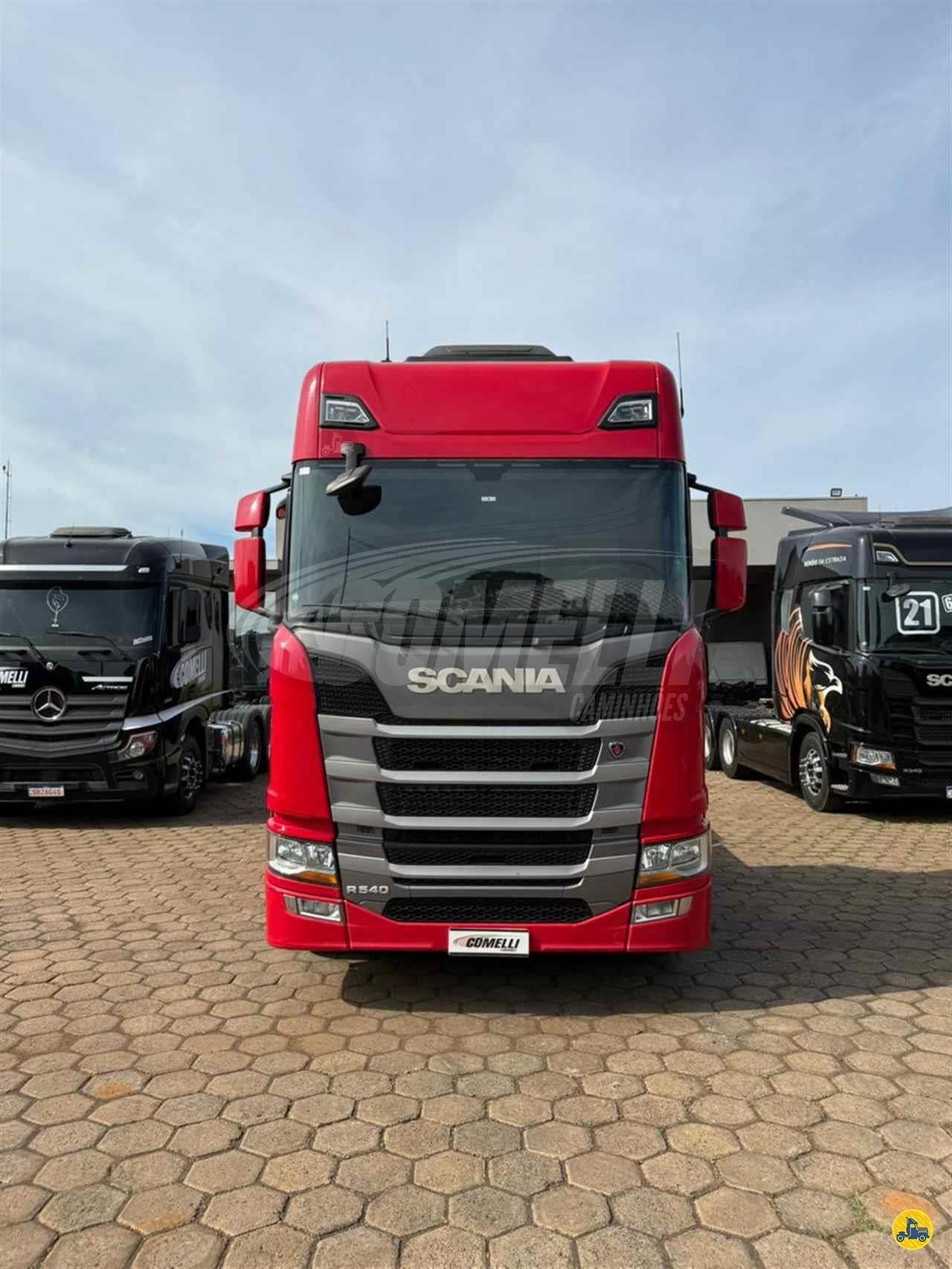 Marca/Modelo: Scania/R540 Ano/Modelo: 21/21 Tração: 6x4 Quilometragem: 276k Cor: Vermelha