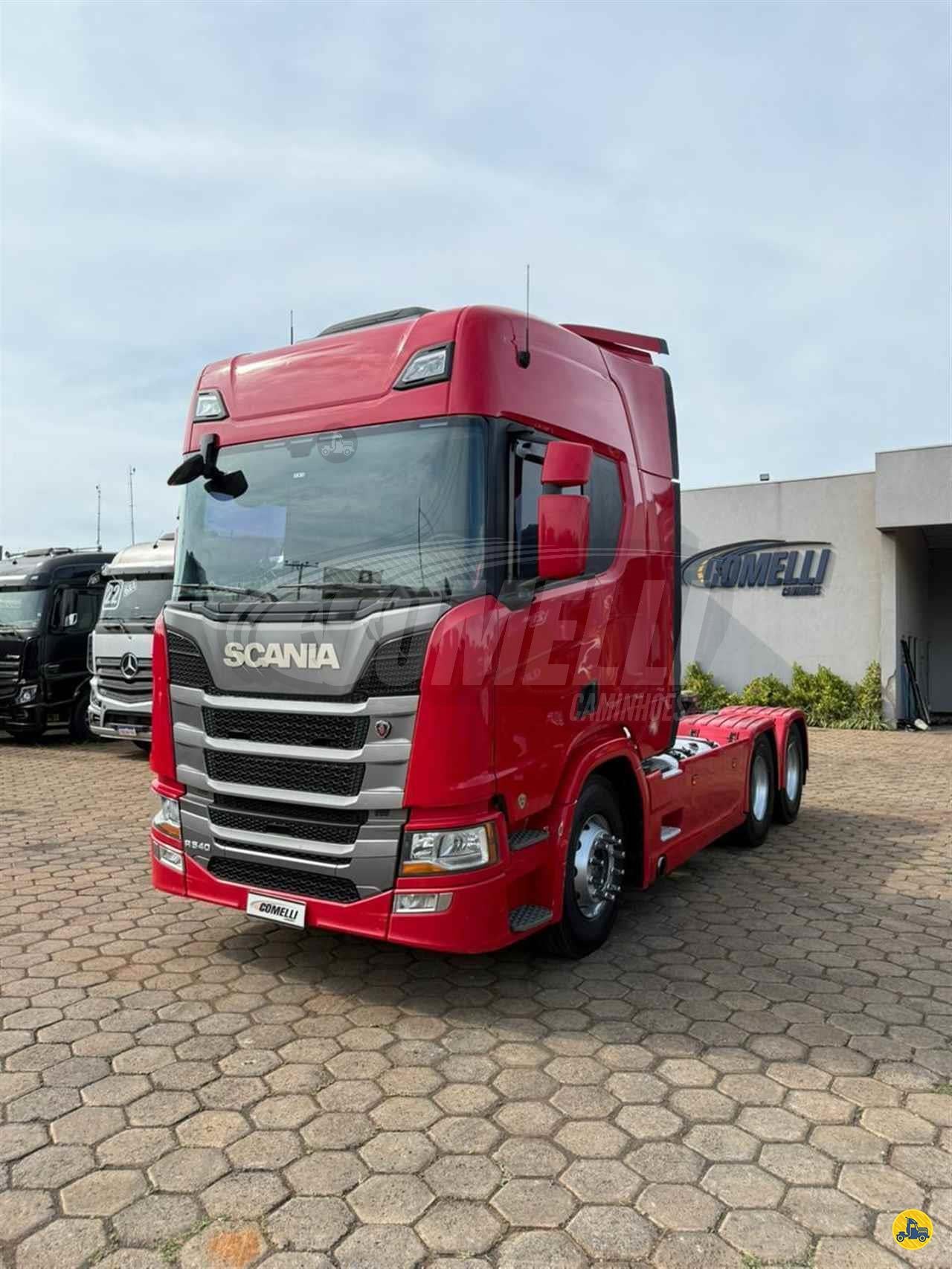 Marca/Modelo: Scania/R540 Ano/Modelo: 21/21 Tração: 6x4 Quilometragem: 276k Cor: Vermelha