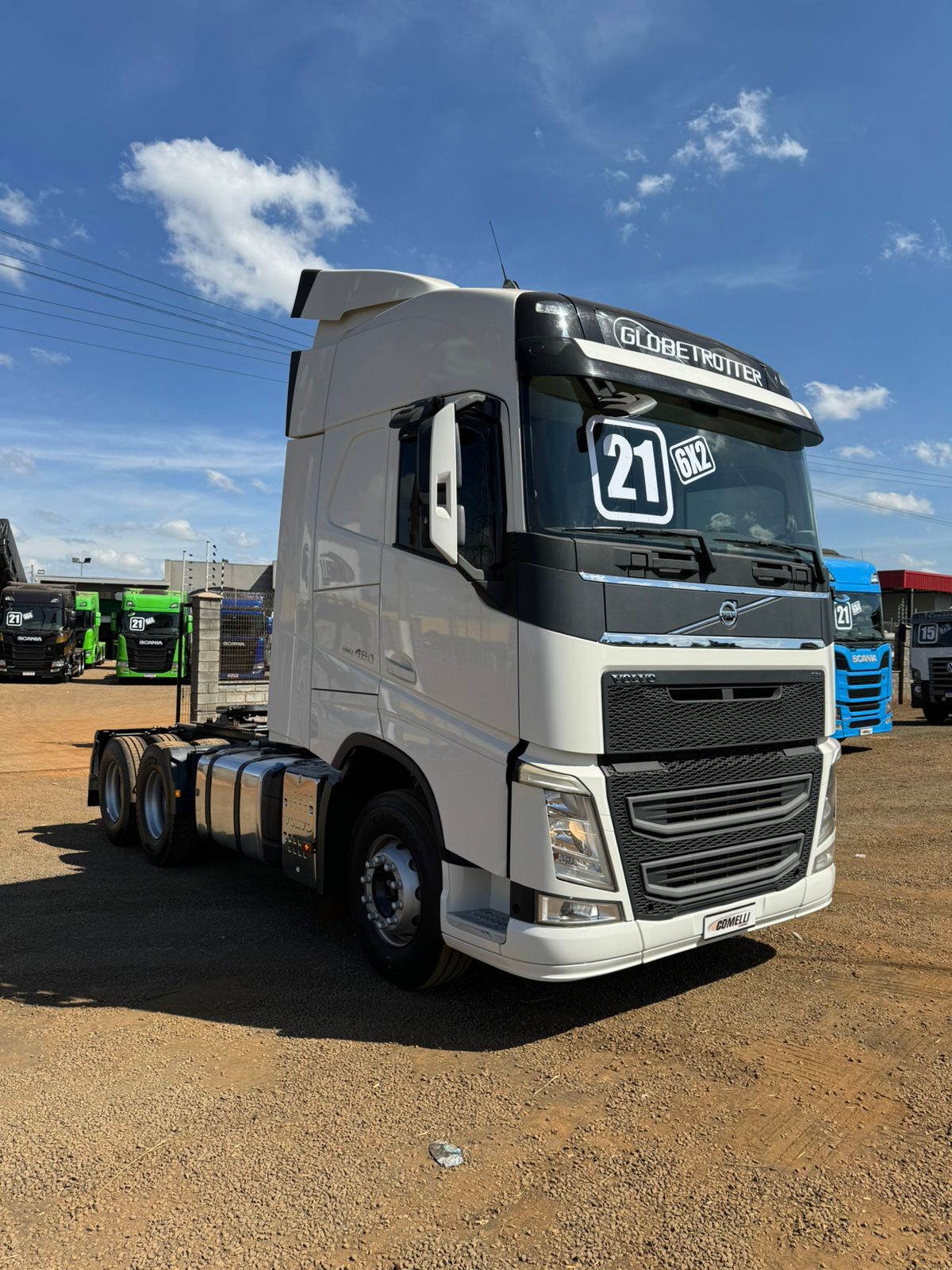 Marca/Modelo: Volvo/FH460 Ano/Modelo: 2020/2021  Tração: 6x2 molas  Cor: Branco  Quilometragem: 527k Automático, Ar-cond