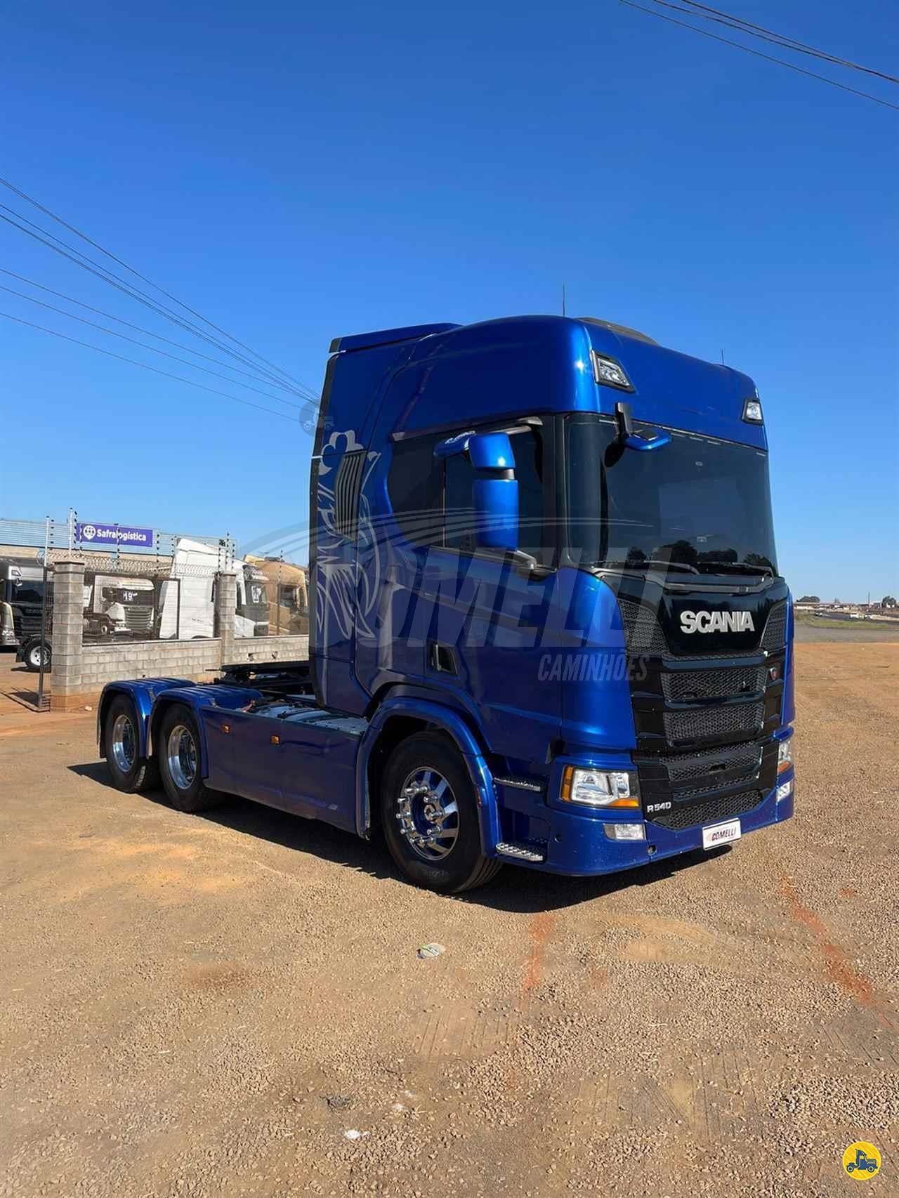 Marca/Modelo: Scania/R540  Ano/Modelo: 21/21  Tração: 6x4 molas  Quilometragem: 292K  Cor: Azul  Com Retarder, Geladeira