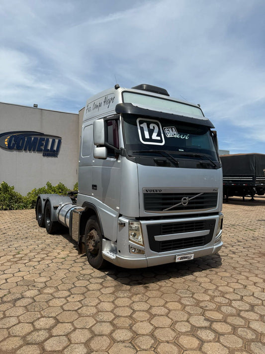 Marca/Modelo: Volvo/ FH 460 Ano/Modelo: 12/12 Tração: 6x4 molas Quilometragem: 1062 Cor: Cinza