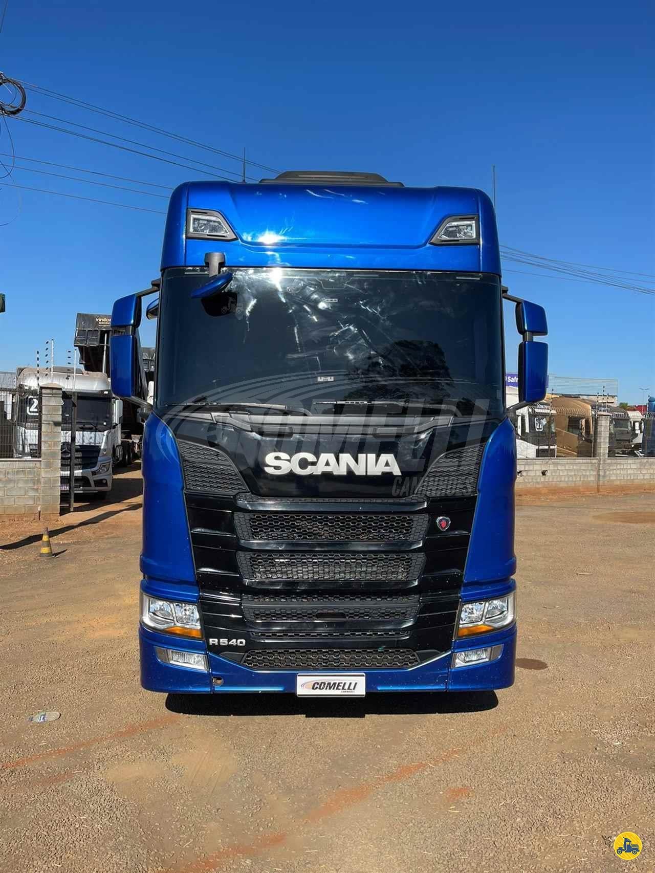 Marca/Modelo: Scania/R540  Ano/Modelo: 21/21  Tração: 6x4 molas  Quilometragem: 292K  Cor: Azul  Com Retarder, Geladeira