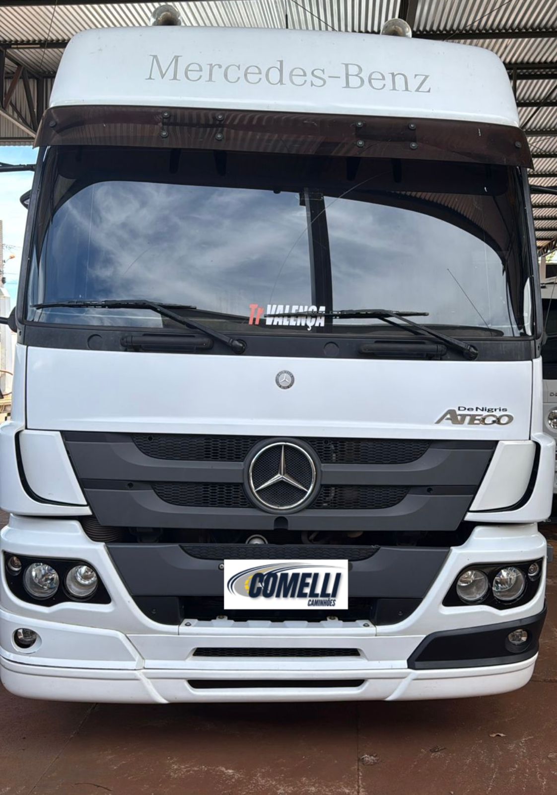 Marca/Modelo: Caminhão baú frigorifico thermo king super II/ Ano/Modelo: 21/21 Tração: Bitruck 8x2 Quilometragem: 109k