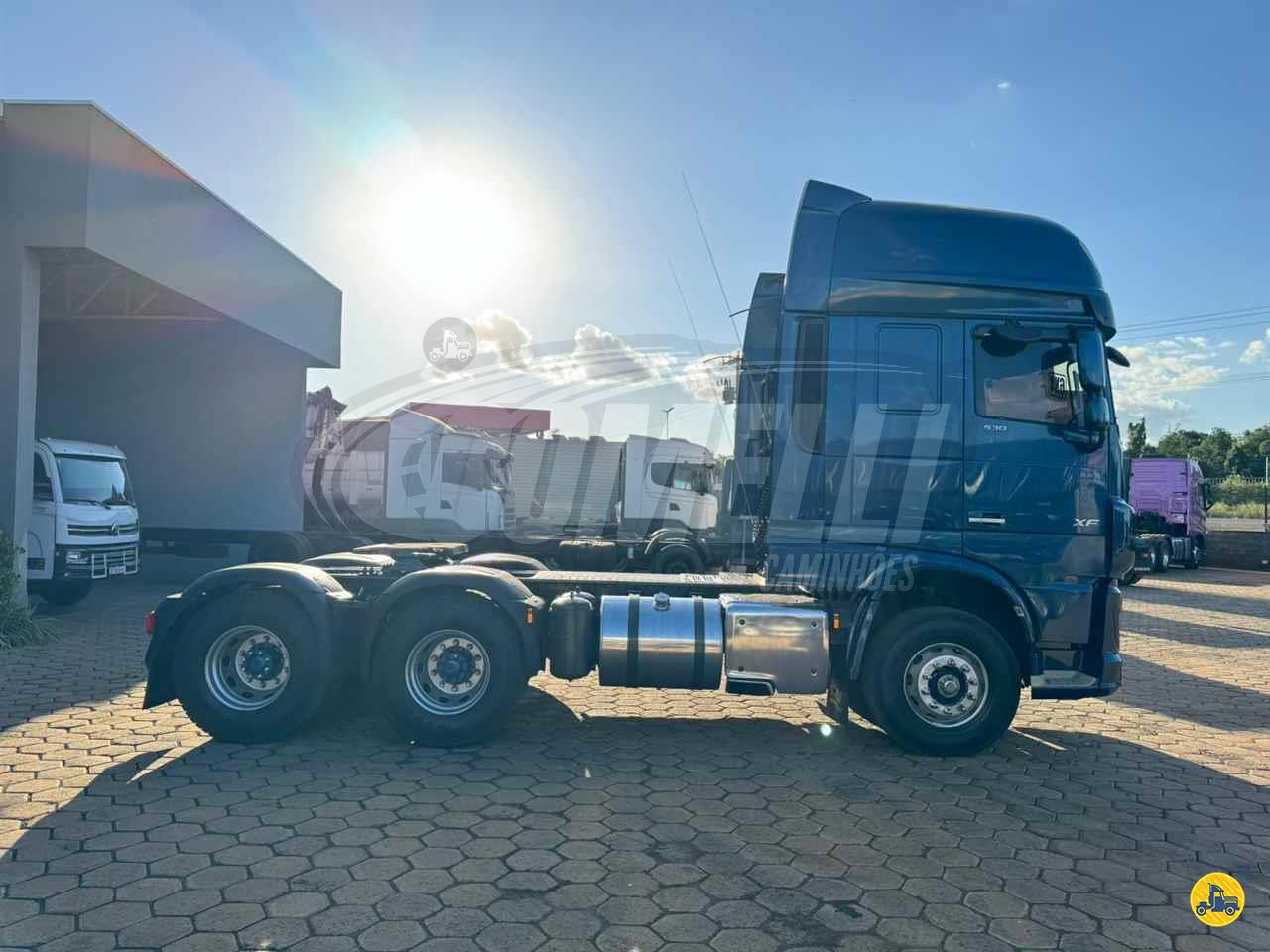 Marca/ Modelo: DAF/XF530  Ano/Modelo: 2020/2021  Quilometragem: 269k  Tração: 6x4 molas  Câmbio: Automático  Cor: Azul M