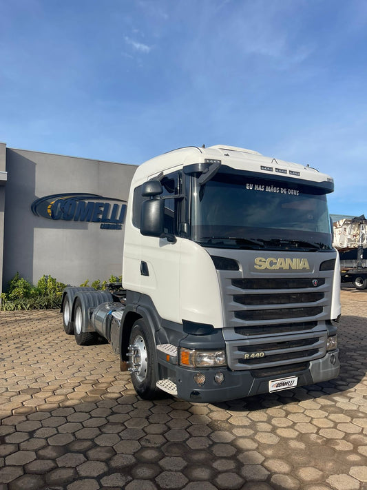 SCANIA R440 - COM FREIO RETARDER - CÂMBIO AUTOMÁTICO - MOTOR REVISADO RECENTEMENTE - KIT HIDRÁULICO - KM 651000 -