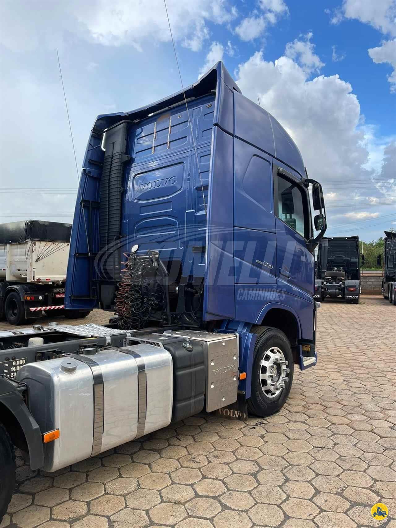 Marca/Modelo: Volvo FH 500 Ano/Modelo: 20/20 Tração: 6x4 molas Quilometragem:560k  Cor: Azul