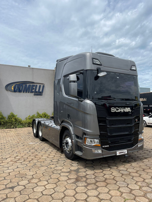 Marca/Modelo: Scania /540/ Ano/Modelo: 21/2120 Tração: 6x4 molas Quilometragem: 287k Cor: Cinza