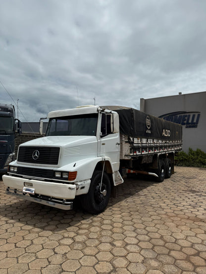 Marca/Modelo: Caminhão Mercedez benz/ Ano/Modelo: 93/93 Tração: 6x2 molas Quilometragem: 3000k